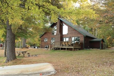Great places to stay in Rhinelander with all the amenities you want | Click the link to visit this page