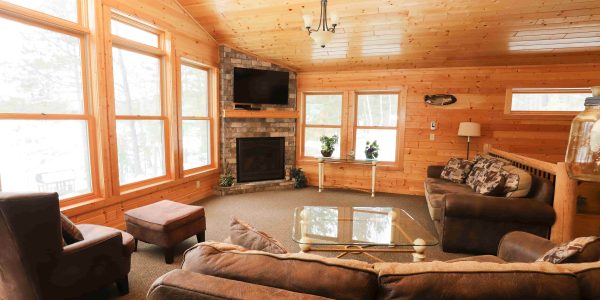 Cozy Up in Rhinelander: Best Lodging for a Fall Escape